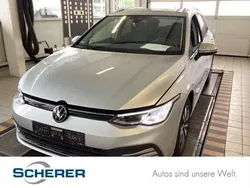 Reflexsilber metallic Gebraucht 2023 VW Golf VIII Move Kombi | 21.800 € (Guter Preis)