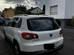 Candyweiss Gebraucht 2011 VW Tiguan Team SUV | 8.200 € (Fairer Preis)