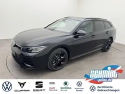 Black metallic Neu 2025 VW Passat R-line Kombi | 59.990 € (Fairer Preis)