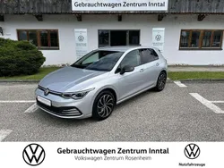 Reflexsilber Gebraucht 2022 VW Golf VIII Active Limousine | 21.900 € (Fairer Preis)