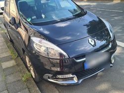 Schwarz Gebraucht 2013 Renault Scénic III Van / Kleinbus | 5.700 €