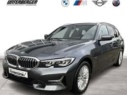 Grau Gebraucht 2021 BMW 330e Luxury Line Kombi | 33.990 € (Fairer Preis)