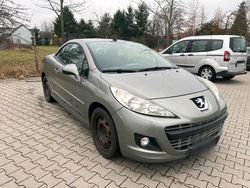 Grau Gebraucht 2011 Peugeot 207 CC Cabrio | 1.999 € (Guter Preis)