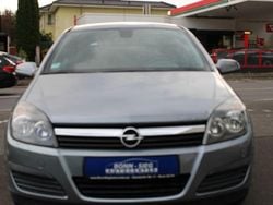 Grau Gebraucht 2007 Opel Astra Edition Limousine | 3.950 € (Fairer Preis)