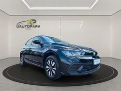 Schwarz Gebraucht 2024 VW Polo Move Limousine | 20.890 € (Guter Preis)