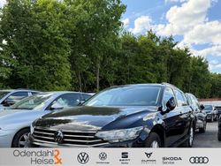 Polsterfarbe: schwarz Gebraucht 2024 VW Passat Business Kombi | 26.880 € (Superpreis)