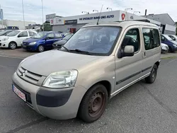 Braun Gebraucht 2003 Citroën Berlingo Van / Kleinbus | 2.950 € (Etwas zu teuer)