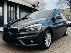 Grau Gebraucht 2015 BMW 218 Active Tourer Basis Van / Kleinbus | 11.999 € (Guter Preis)