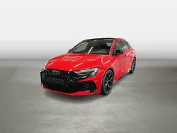 Rot Neu 2025 Audi RS3 Sportback Sport Kleinwagen | 67.580 € (Superpreis)