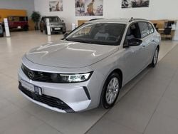 Kristall silber Gebraucht 2024 Opel Astra Enjoy Kombi | 23.850 € (Fairer Preis)