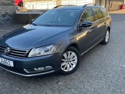 Blau Gebraucht 2014 VW Passat Business Kombi | 8.000 € (Fairer Preis)