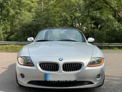 Silber Gebraucht 2003 BMW Z4 Cabrio | 10.450 € (Fairer Preis)