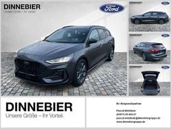 Grau Gebraucht 2023 Ford Focus ST-Line Limousine | 23.490 € (Guter Preis)
