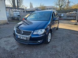 Blau Gebraucht 2010 VW Touran Highline Van / Kleinbus | 7.700 € (Fairer Preis)
