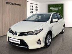 Weiß Gebraucht 2013 Toyota Auris Hybrid Life Limousine | 9.900 € (Fairer Preis)