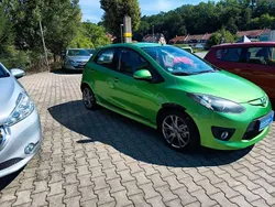 Grün (metallic) Gebraucht 2009 Mazda 2 Limousine | 5.890 € (Etwas zu teuer)