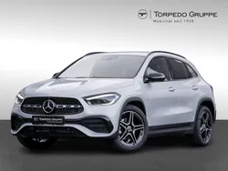Silber Gebraucht 2023 Mercedes GLA200 SUV | 43.990 €