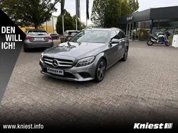Grau Gebraucht 2021 Mercedes C220 Kombi | 29.950 € (Fairer Preis)