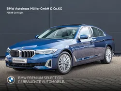 Phytonicblau (metallic) Gebraucht 2022 BMW 530 Luxury Line Limousine | 45.960 € (Etwas zu teuer)