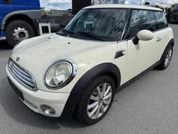 Weiß Gebraucht 2010 Mini ONE Kleinwagen | 2.790 € (Guter Preis)
