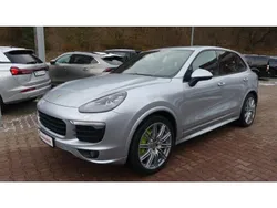 Silber (metallic) Gebraucht 2017 Porsche Cayenne S SUV | 33.990 €