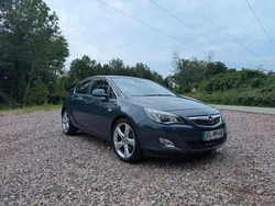 Blau Gebraucht 2010 Opel Astra Sport Limousine | 6.499 € (Fairer Preis)