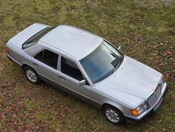 Gebraucht 1991 Mercedes E200 Limousine | 7.900 €