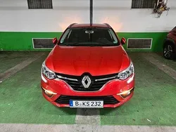 Rot Gebraucht 2019 Renault Mégane GrandTour LIMITED Kombi | 14.600 € (Guter Preis)