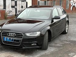 Schwarz Gebraucht 2014 Audi A4 Ambition Kombi | 11.000 € (Fairer Preis)