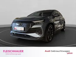 Blau Gebraucht 2025 Audi Q4 Sportback e-tron Basis SUV | 51.990 €