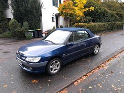 Blau Gebraucht 2000 Peugeot 306 Cabriolet Cabrio | 3.000 € (Teuer)