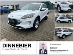 Weiß Gebraucht 2022 Ford Kuga Titanium SUV | 26.939 € (Fairer Preis)