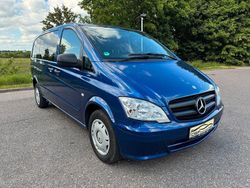 Blau Gebraucht 2011 Mercedes Vito Van / Kleinbus | 14.500 €