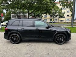Schwarz Gebraucht 2021 Mercedes GLB35 AMG SUV | 44.900 € (Etwas zu teuer)