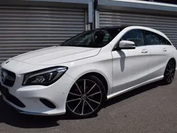 Weiß Gebraucht 2019 Mercedes CLA180 Shooting Brake Urban Kombi | 18.500 € (Fairer Preis)