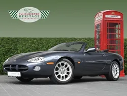 Grau Gebraucht 2003 Jaguar XK8 Cabrio | 32.880 €