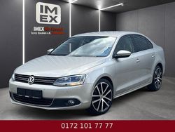 Silber Gebraucht 2012 VW Jetta Highline Limousine | 8.500 € (Fairer Preis)