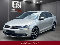 Silber Gebraucht 2012 VW Jetta Highline Limousine | 8.500 € (Fairer Preis)