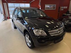 Schwarz Gebraucht 2008 Mercedes ML280 SUV | 14.890 € (Teuer)