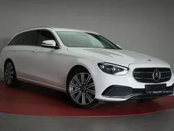 Weiß Gebraucht 2023 Mercedes E400 Avantgarde Limousine | 44.890 € (Superpreis)