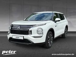 Weiß Neu 2025 Mitsubishi Outlander P-HEV Basis SUV | 47.890 € (Superpreis)