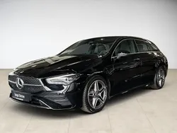 Schwarz Gebraucht 2024 Mercedes CLA220 Shooting Brake AMG Kombi | 38.330 € (Fairer Preis)