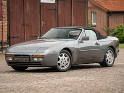 Porsche 944 S2