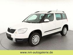 Bila candy/candyweiss Gebraucht 2013 Skoda Yeti Ambition SUV | 8.990 € (Guter Preis)