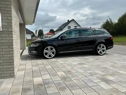 Schwarz Gebraucht 2012 VW Passat Highline Kombi | 8.700 € (Fairer Preis)
