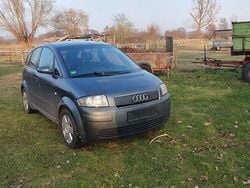Grau Gebraucht 2002 Audi A2 Kleinwagen | 1.500 € (Superpreis)