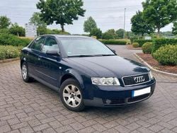 Blau Gebraucht 2000 Audi A4 Limousine | 2.700 € (Guter Preis)