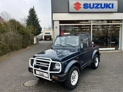 Suzuki Samurai