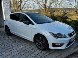 Weiß Gebraucht 2014 Seat Leon FR Limousine | 10.600 € (Fairer Preis)