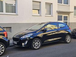 Schwarz Gebraucht 2017 Ford Fiesta Trend Kleinwagen | 7.300 €